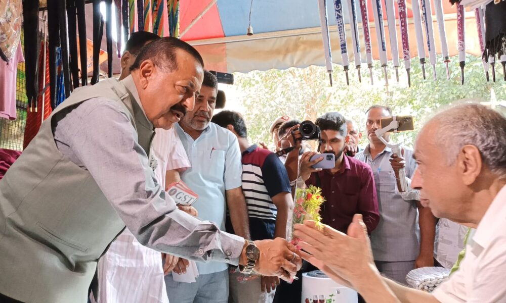 आदर्श नगर