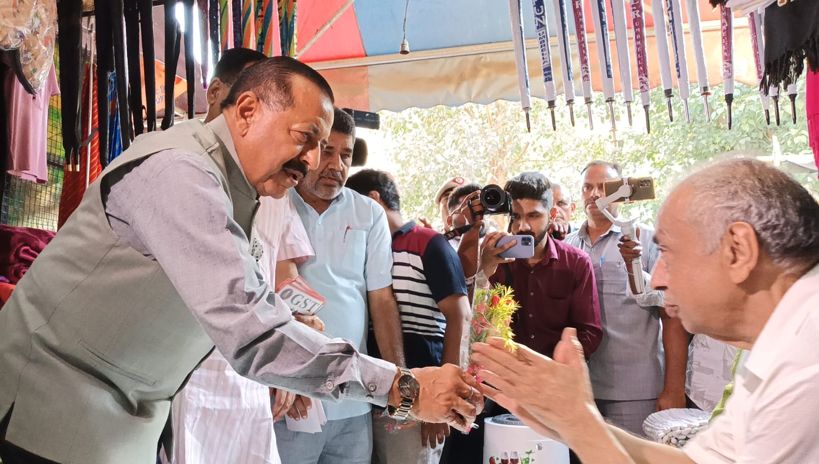 आदर्श नगर